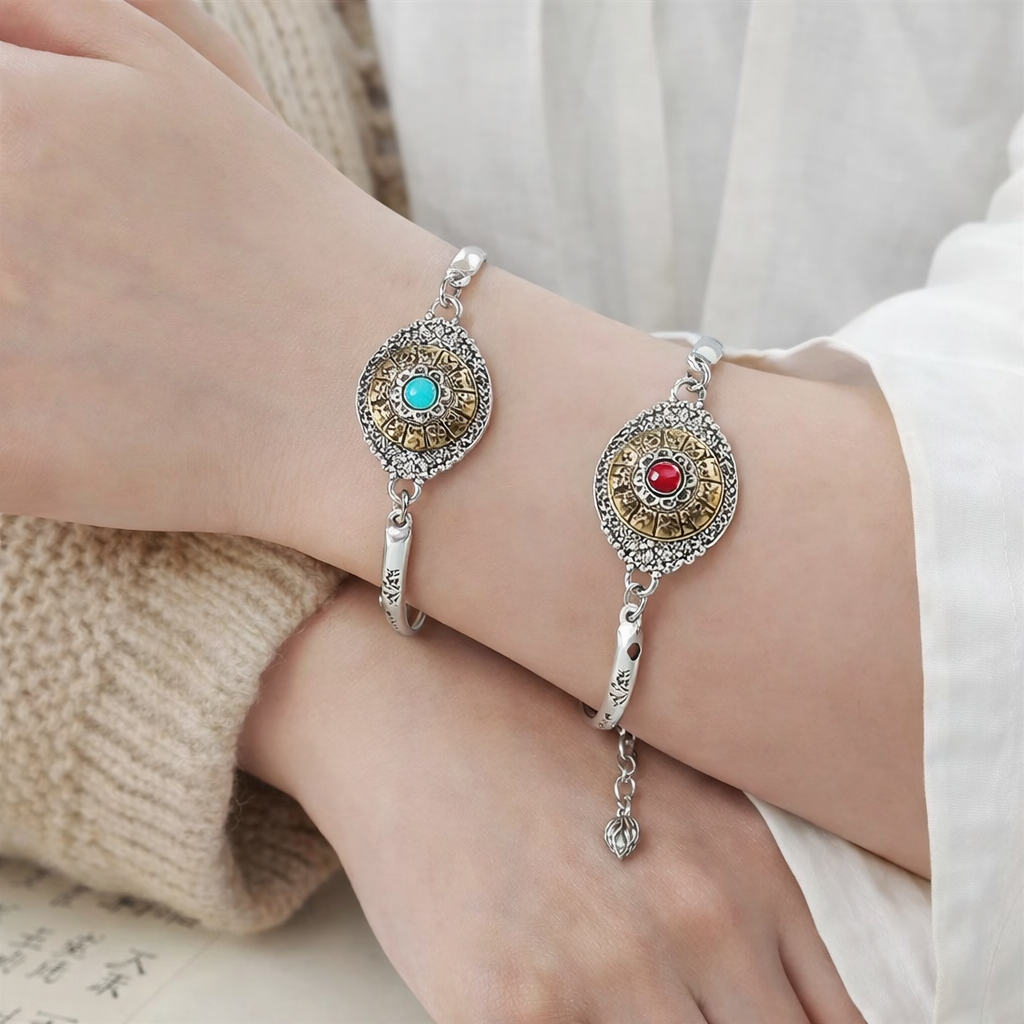 🔥【Compra 1 y llévate 1 gratis】Pulsera de loto giratoria con mantra de seis caracteres de la suerte 2026
