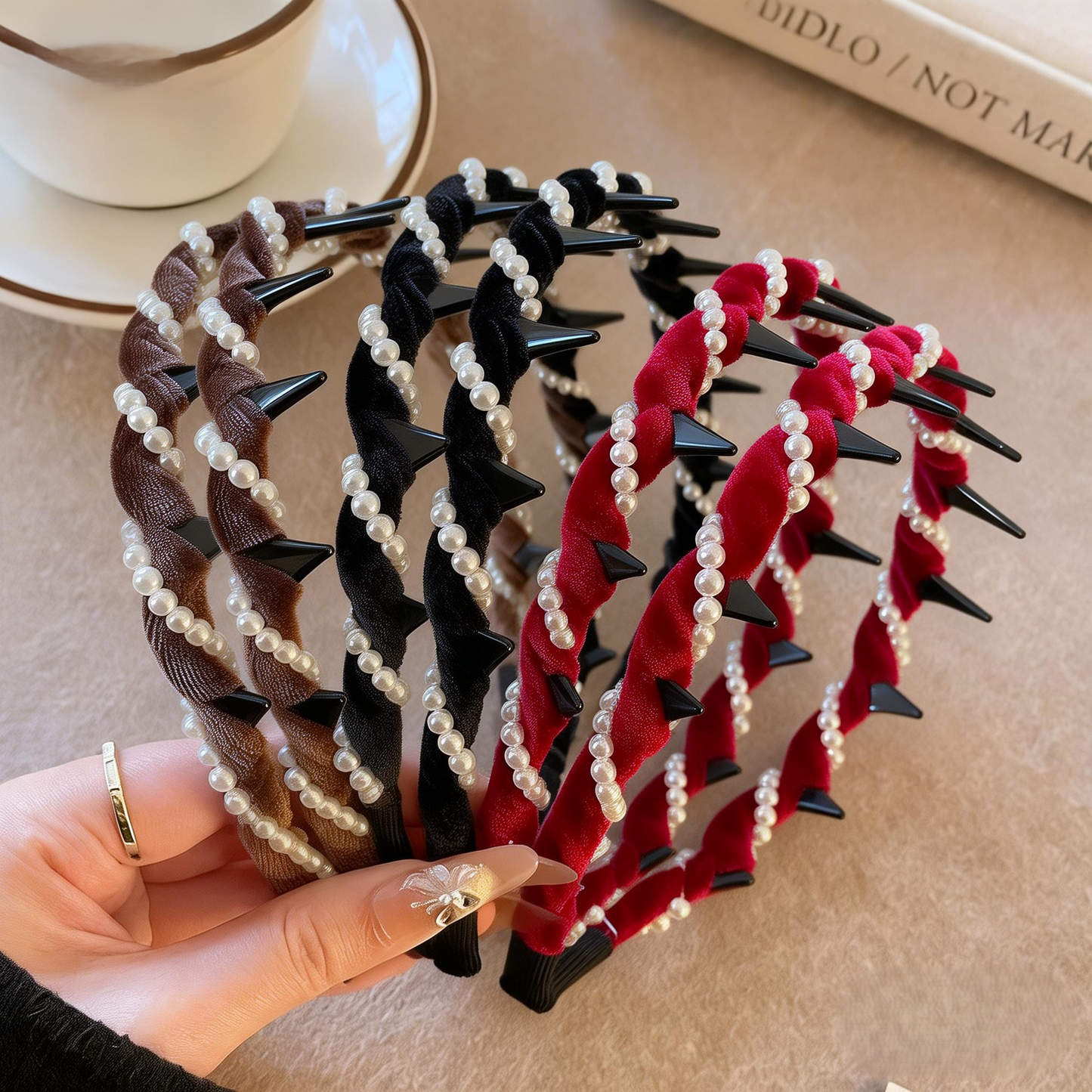 🔥Elegancka opaska do włosów z perełkami w stylu vintage