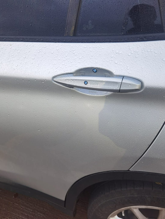 🔥【Kup 1, a 1 dostaniesz gratis】🚗Osłony pod klamki samochodowe – odporne na uderzenia i zarysowania (przód/tył w zestawie)
