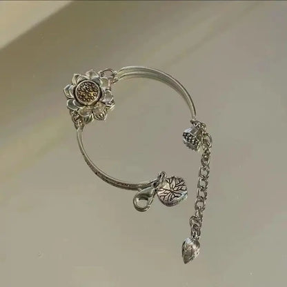 🔥【Compra 1 y llévate 1 gratis】Pulsera de loto giratoria con mantra de seis caracteres de la suerte 2026